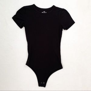 HOLLISTER Black Short Sleeve Bodysuit